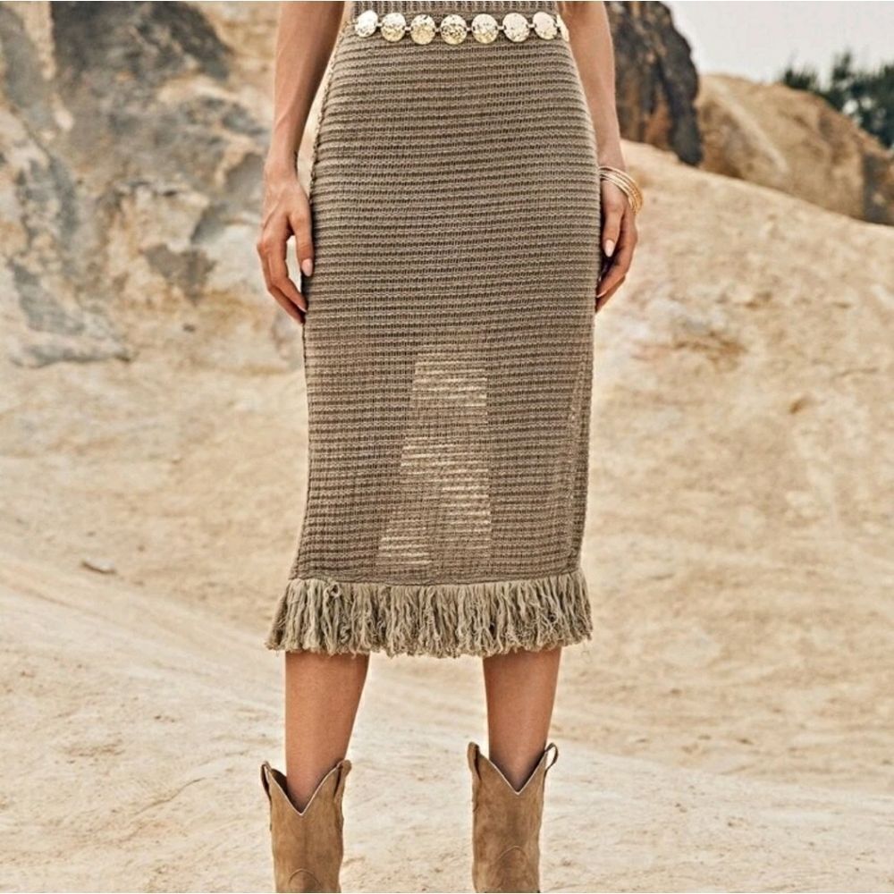 Chain Detail Fringe Hem Skirt - Picture 5 of 7